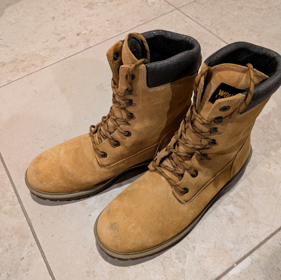 Wolverine Work Boots - Picture 3 of 5